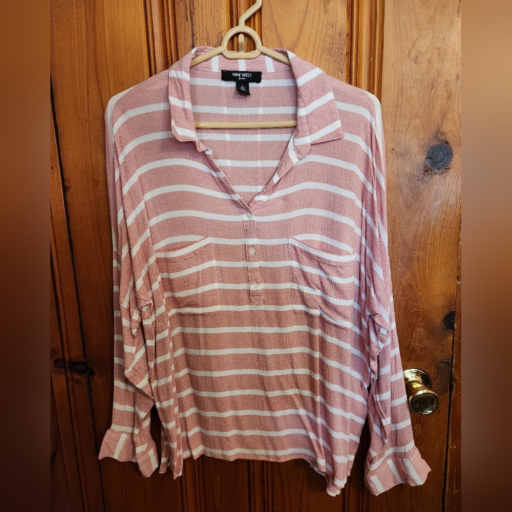 Nine West light pink and white flowy blouse